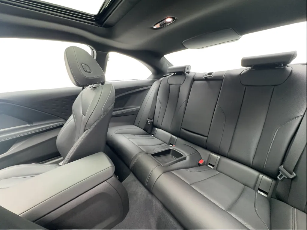 BMW 2 Series photo 25