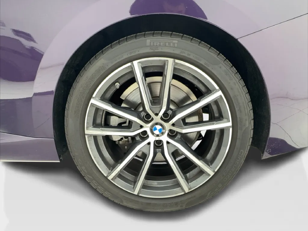 BMW 2 Series photo 12