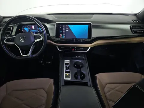 More photos of 2024 Volkswagen Atlas Cross Sport 2.0T SE at Autos of Dallas - Plano, TX