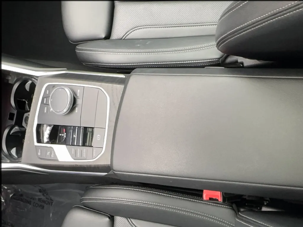 BMW 3 Series photo 42