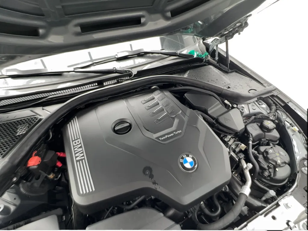 BMW 3 Series photo 22