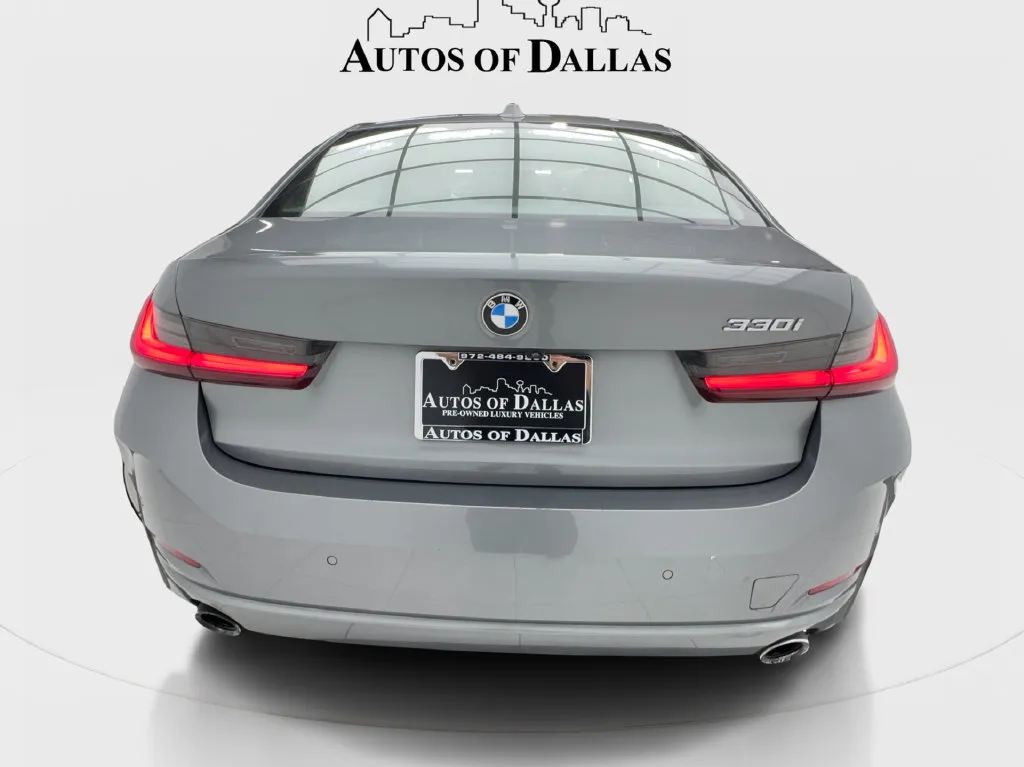 BMW 3 Series photo 11
