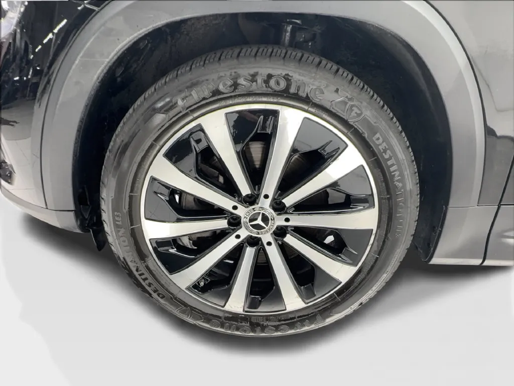 Mercedes-Benz GLB photo 14