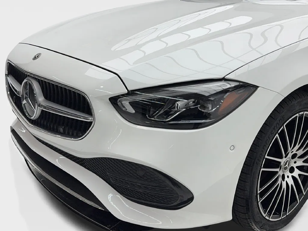Mercedes-Benz C-Class photo 6