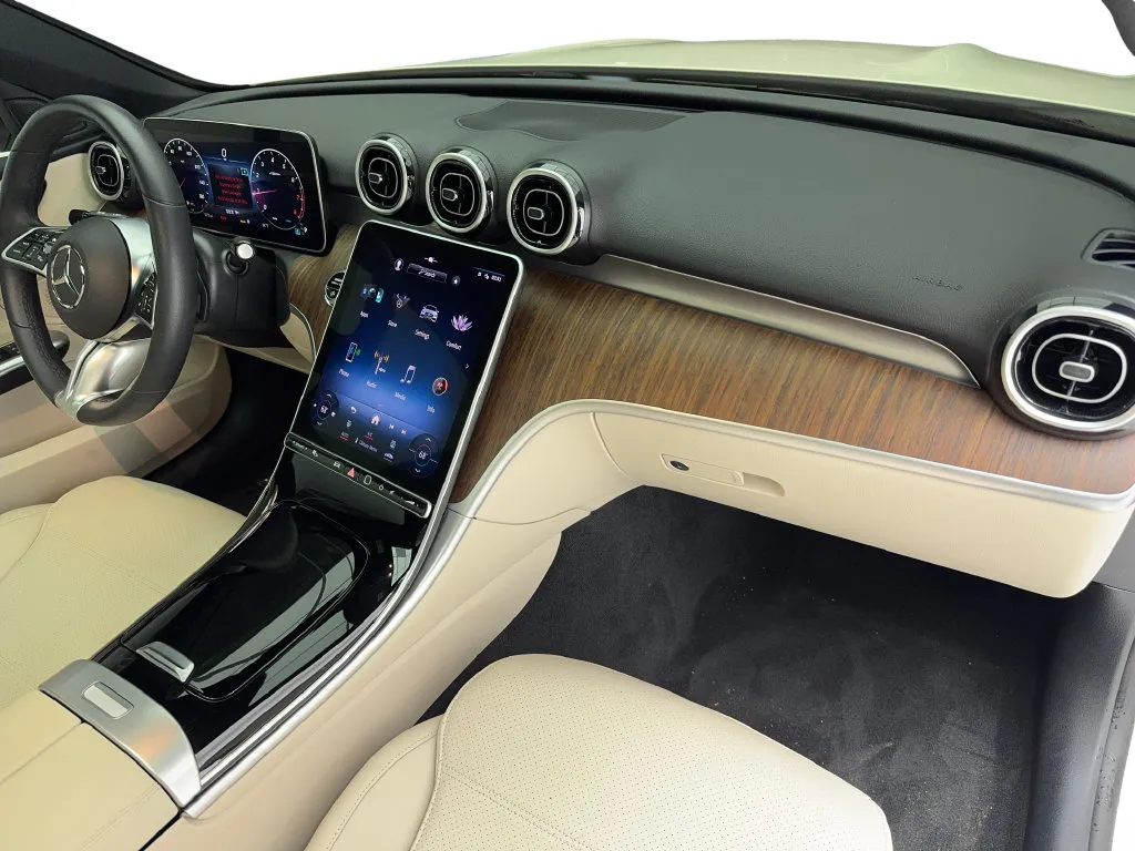 Mercedes-Benz C-Class photo 49