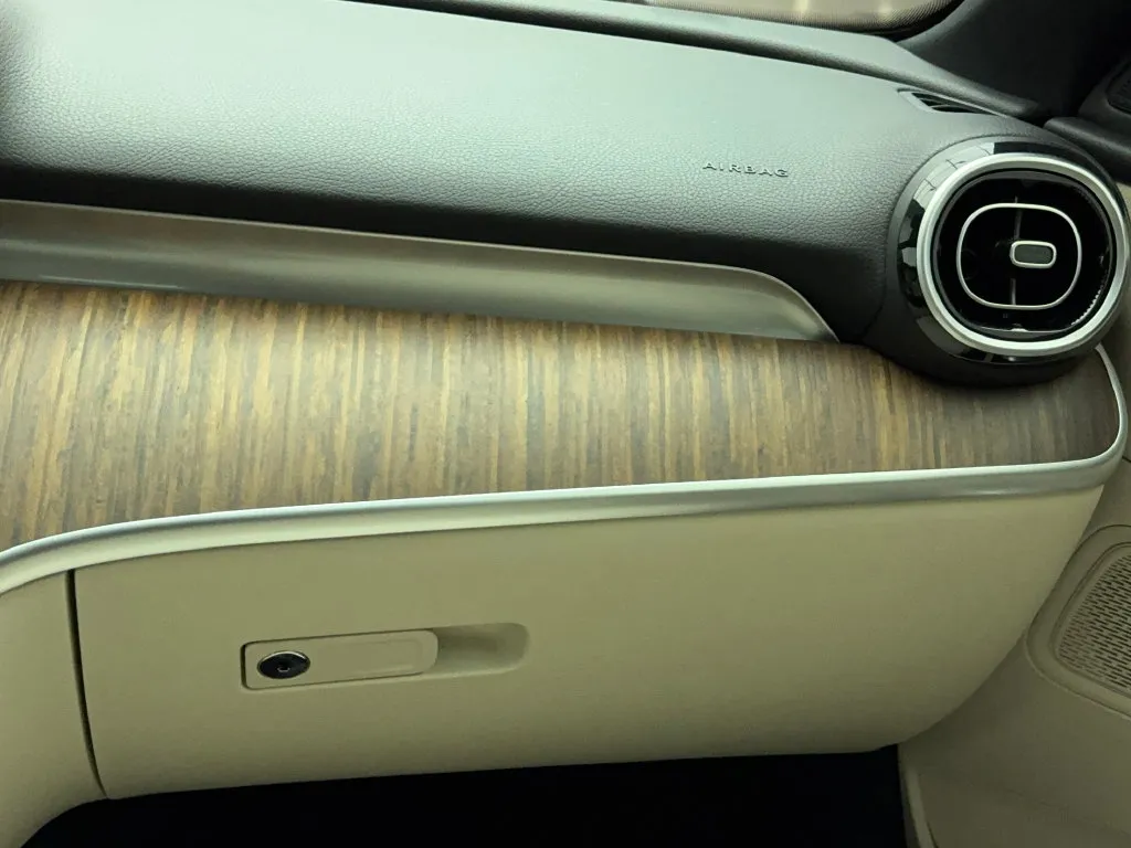 Mercedes-Benz C-Class photo 22