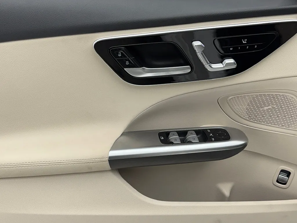 Mercedes-Benz C-Class photo 43