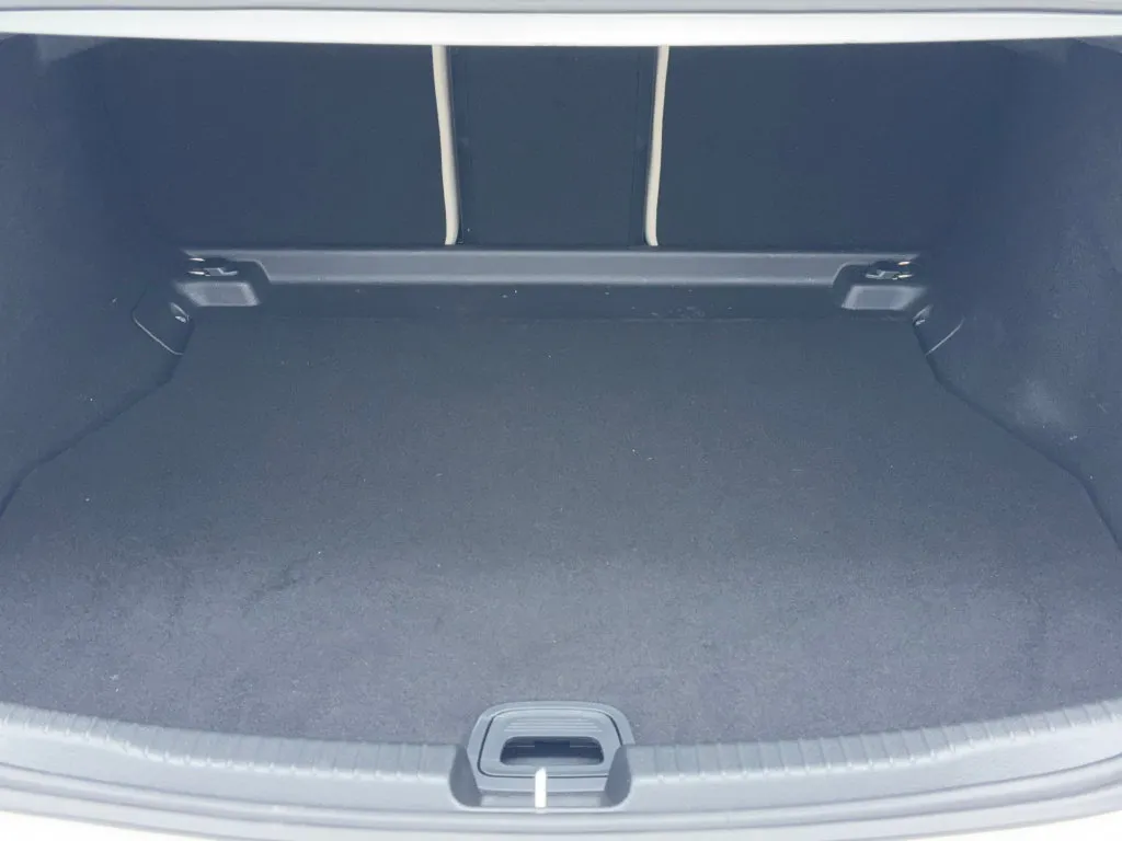 Mercedes-Benz C-Class photo 14