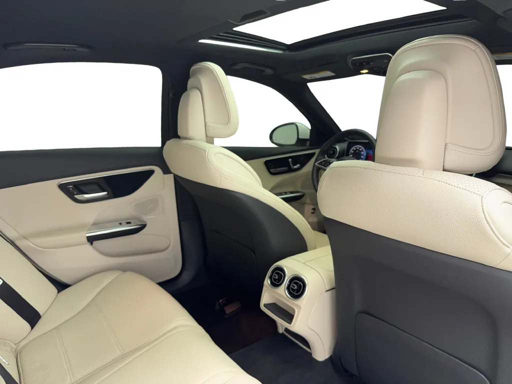 Mercedes-Benz C-Class photo 54