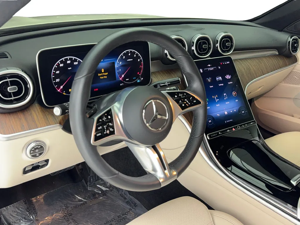 Mercedes-Benz C-Class photo 16