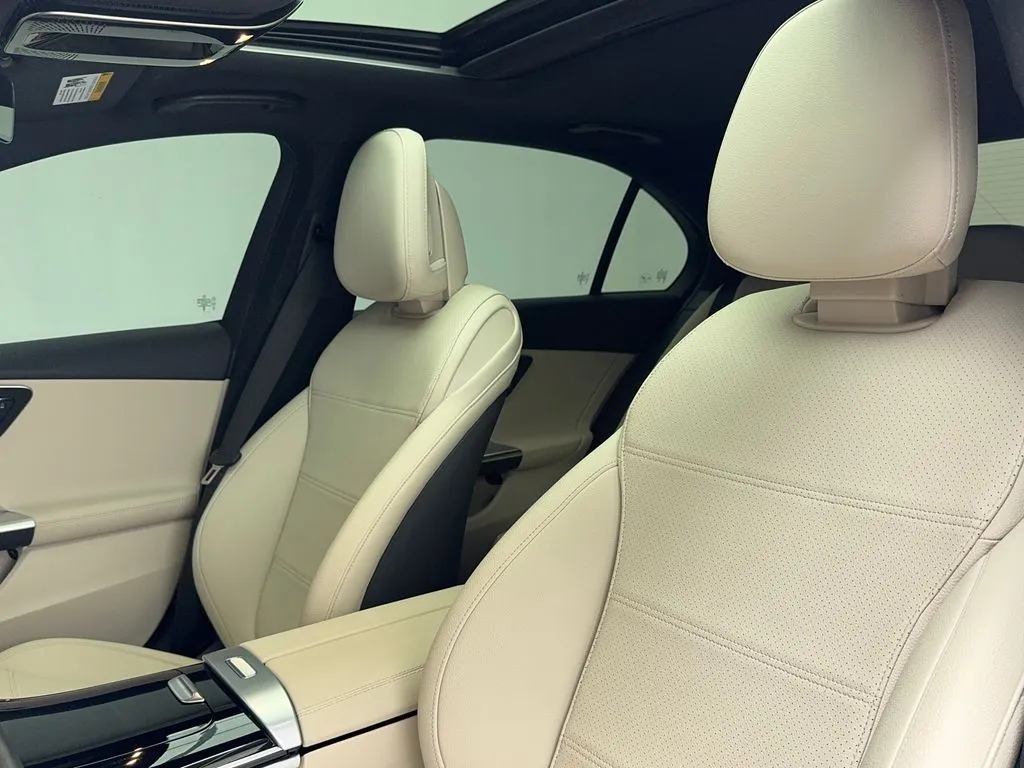 2024 Mercedes-Benz C-Class Sedan C 300 - Photo 39