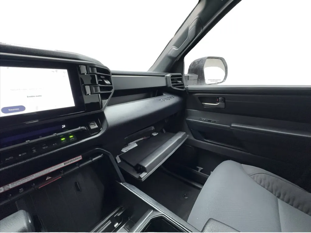Toyota Tundra photo 33