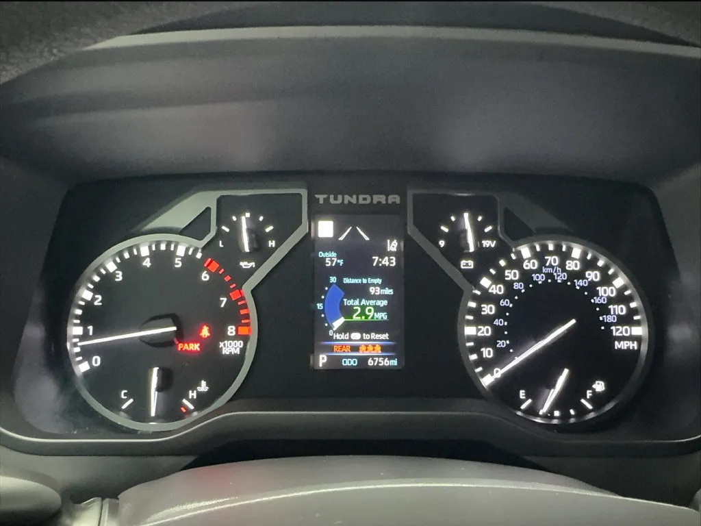 Toyota Tundra photo 27