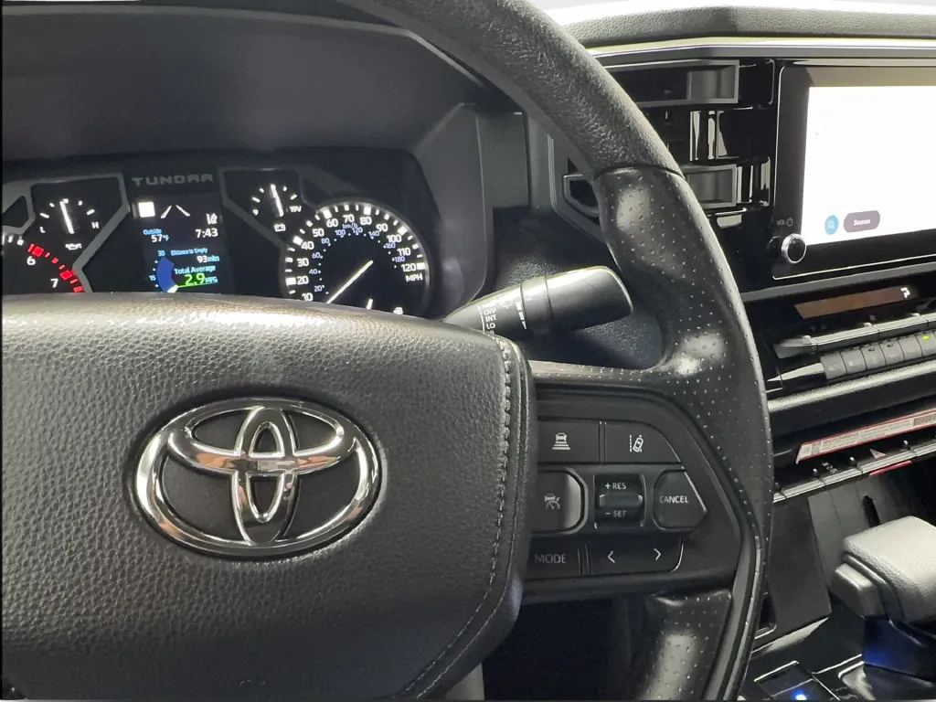 Toyota Tundra photo 28