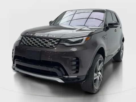 More photos of 2023 Land Rover Discovery Metropolitan Edition at Autos of Dallas - Plano, TX