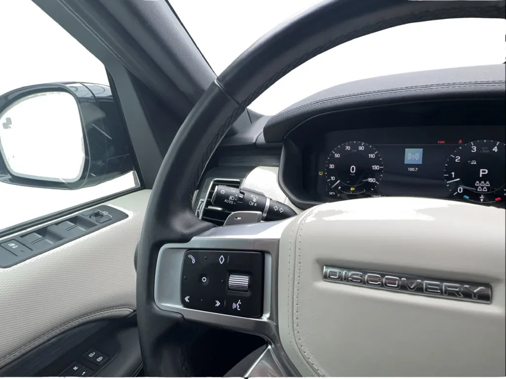 Land Rover Discovery photo 44