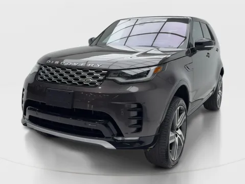 More photos of 2023 Land Rover Discovery Metropolitan Edition at Autos of Dallas - Plano, TX