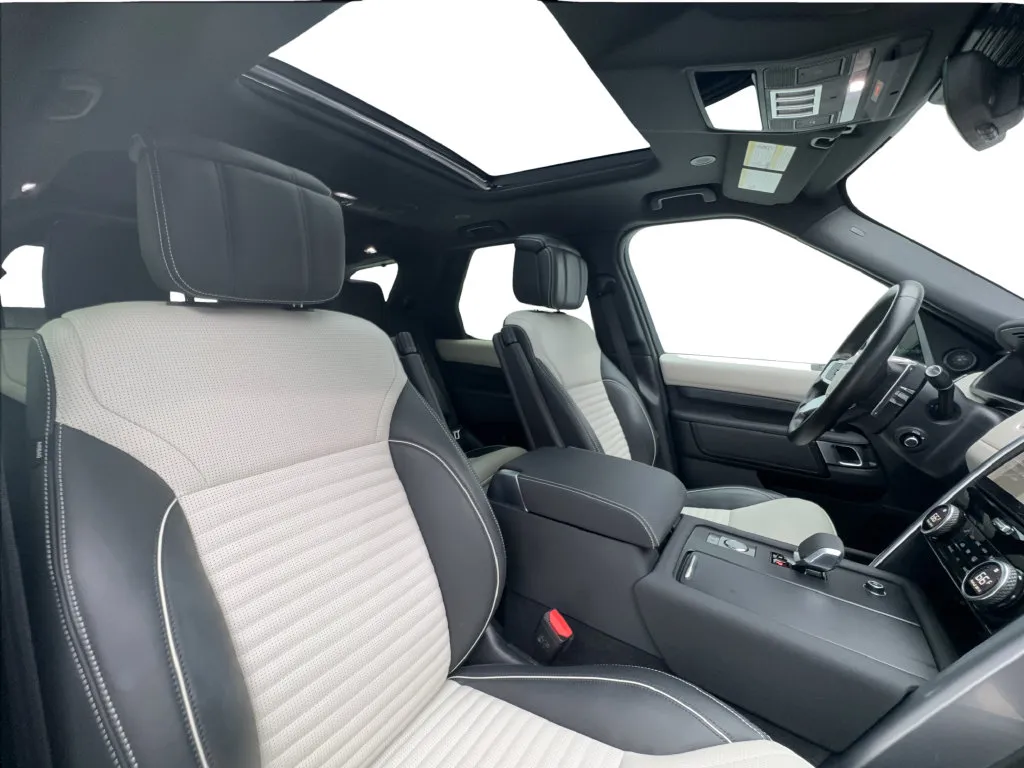 Land Rover Discovery photo 32