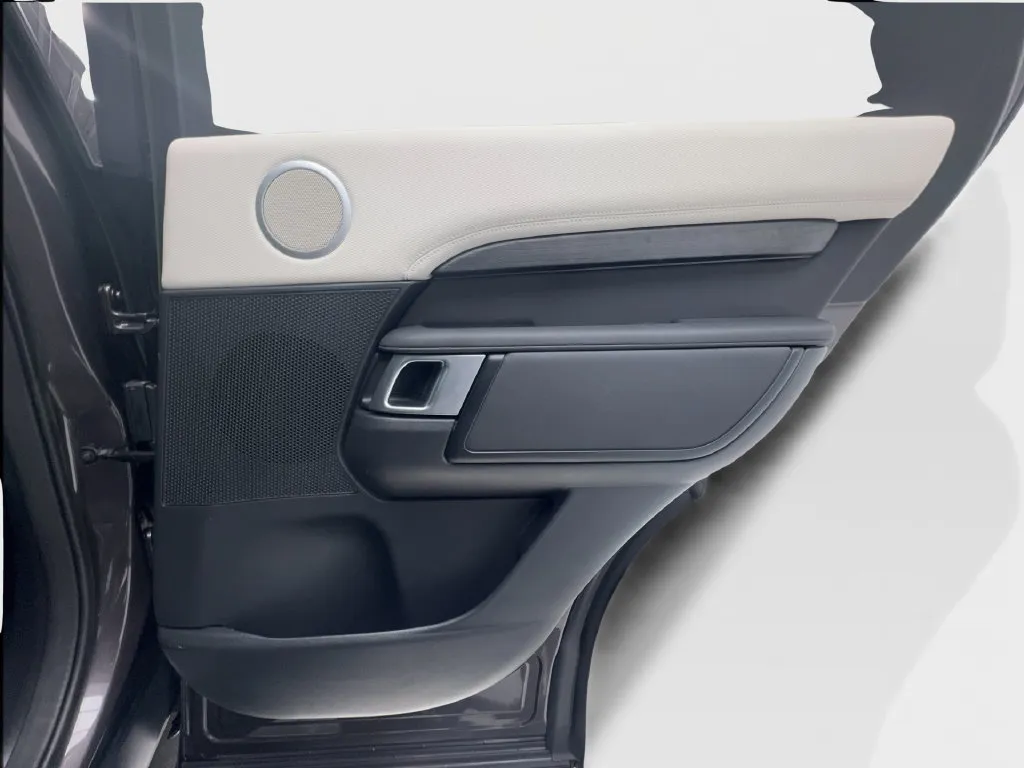 Land Rover Discovery photo 30