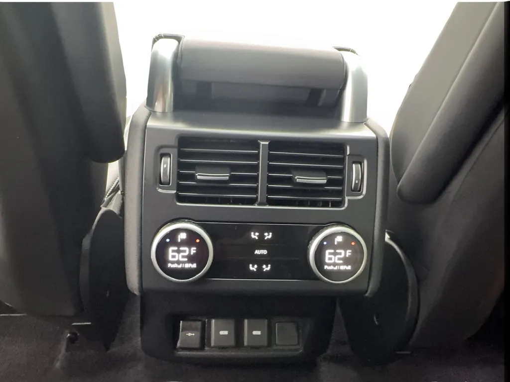 Land Rover Discovery photo 41