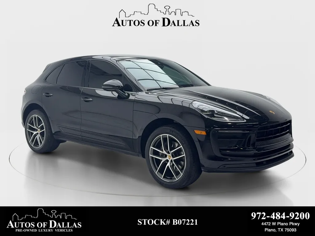 Black 2022 Porsche Macan for sale in Plano, TX