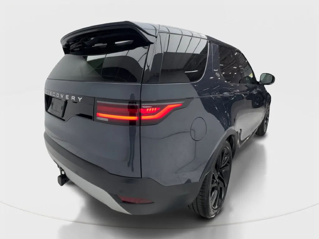 Land Rover Discovery photo 8