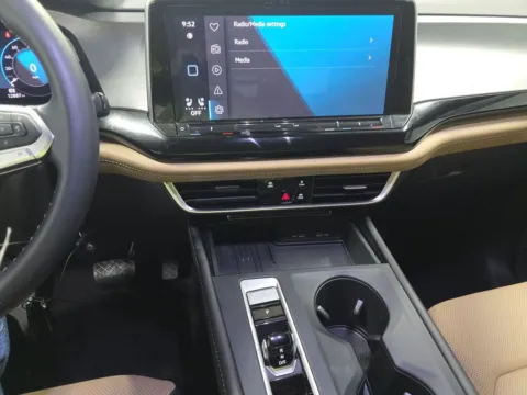 More photos of 2025 Volkswagen Atlas Cross Sport 2.0T SE at Autos of Dallas - Plano, TX