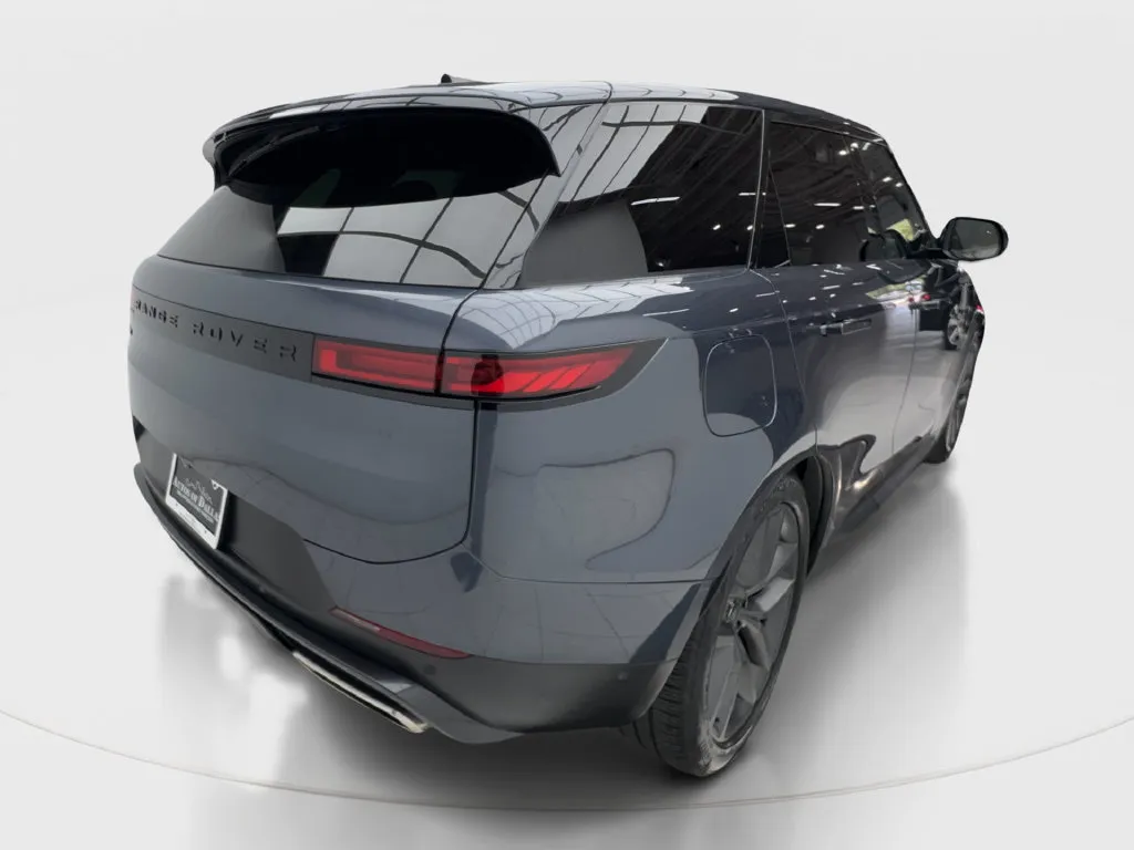 Land Rover Range Rover Sport photo 8