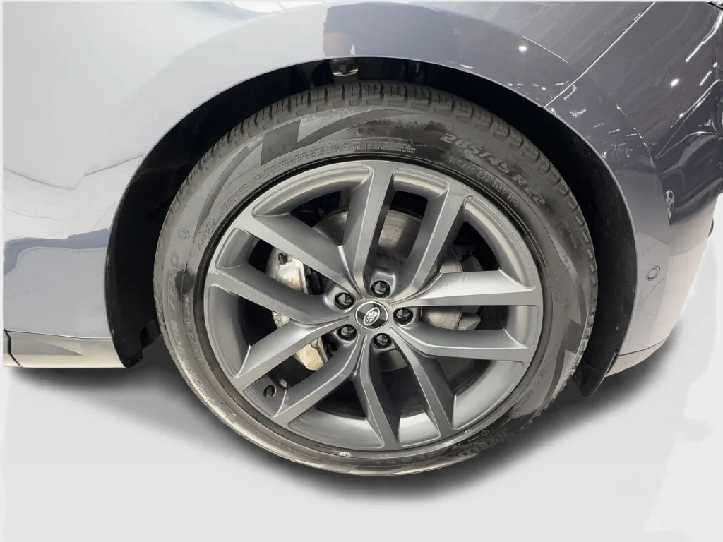 Land Rover Range Rover Sport photo 16
