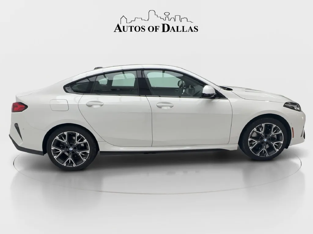BMW 2 Series photo 12