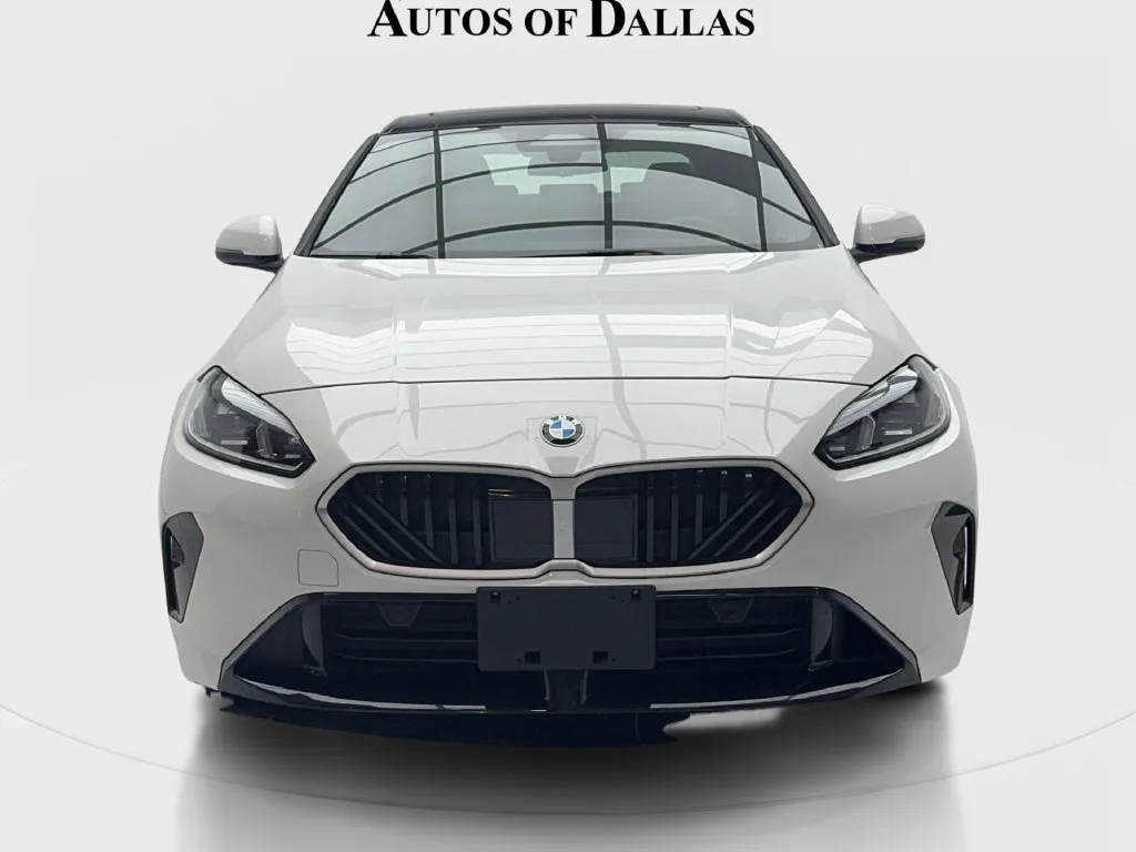BMW 2 Series photo 4