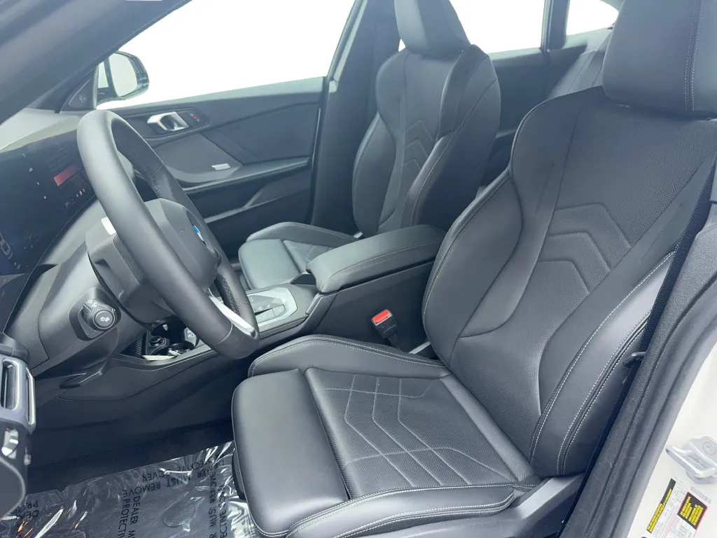 BMW 2 Series photo 20