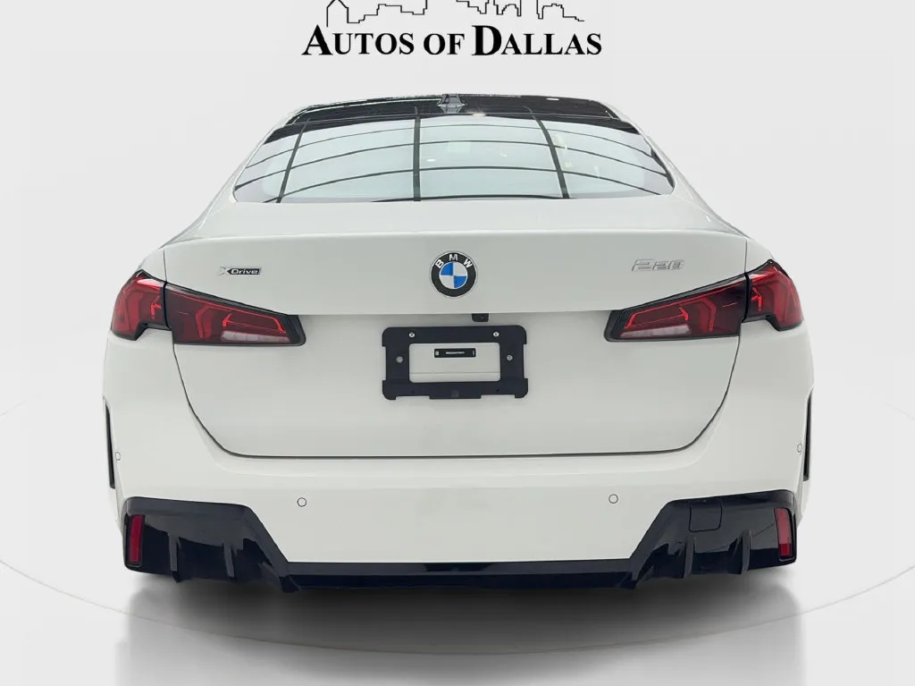 BMW 2 Series photo 10