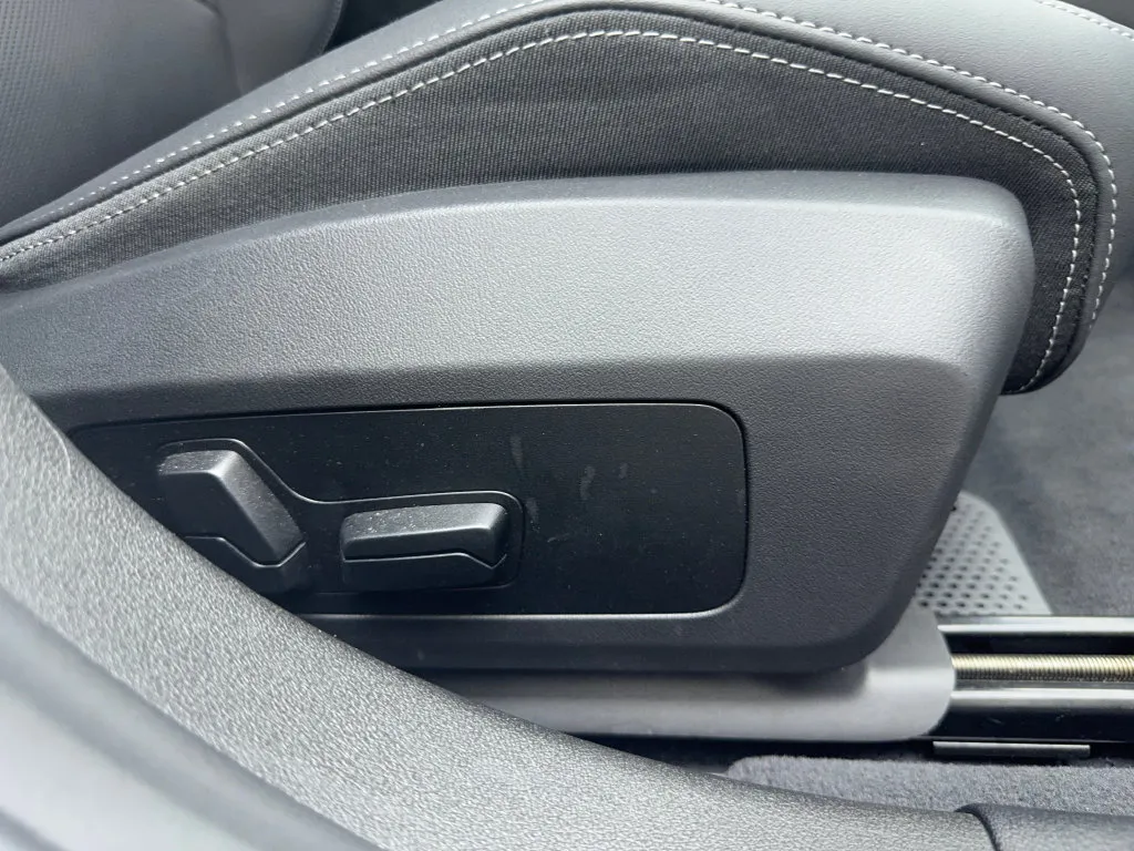 BMW 2 Series photo 36