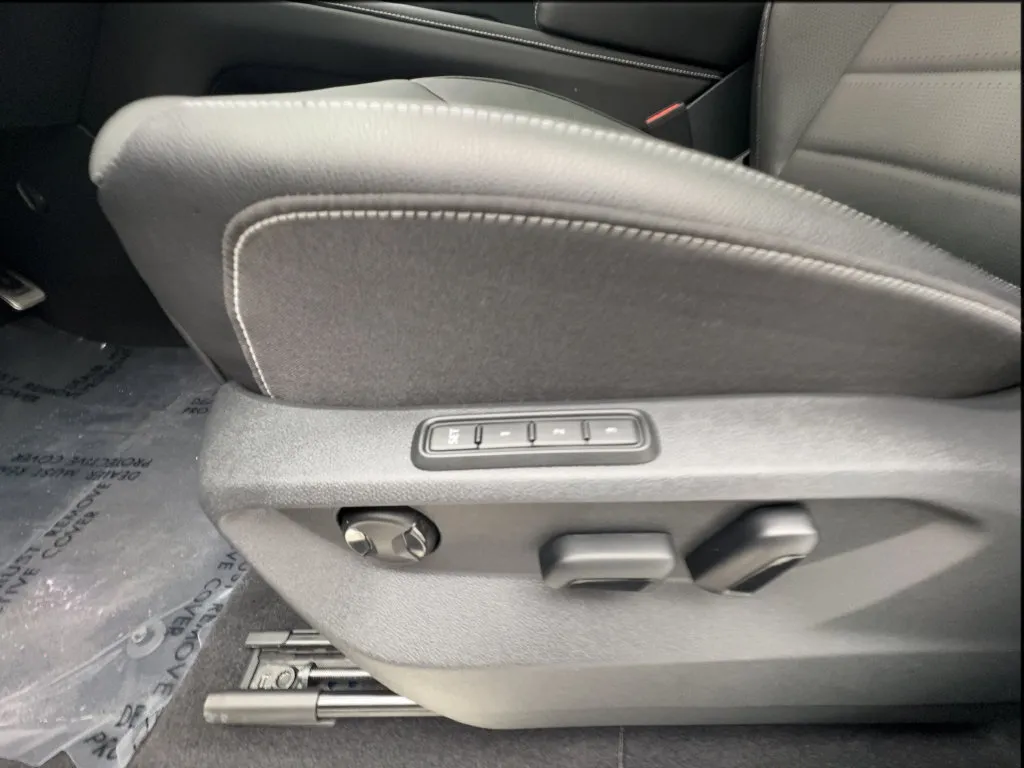 Volkswagen Atlas Cross Sport photo 25