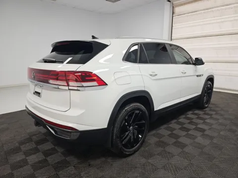 Photos of 2024 Volkswagen Atlas Cross Sport 2.0T SE w/Technology for sale in Plano, TX at Autos of Dallas - Plano