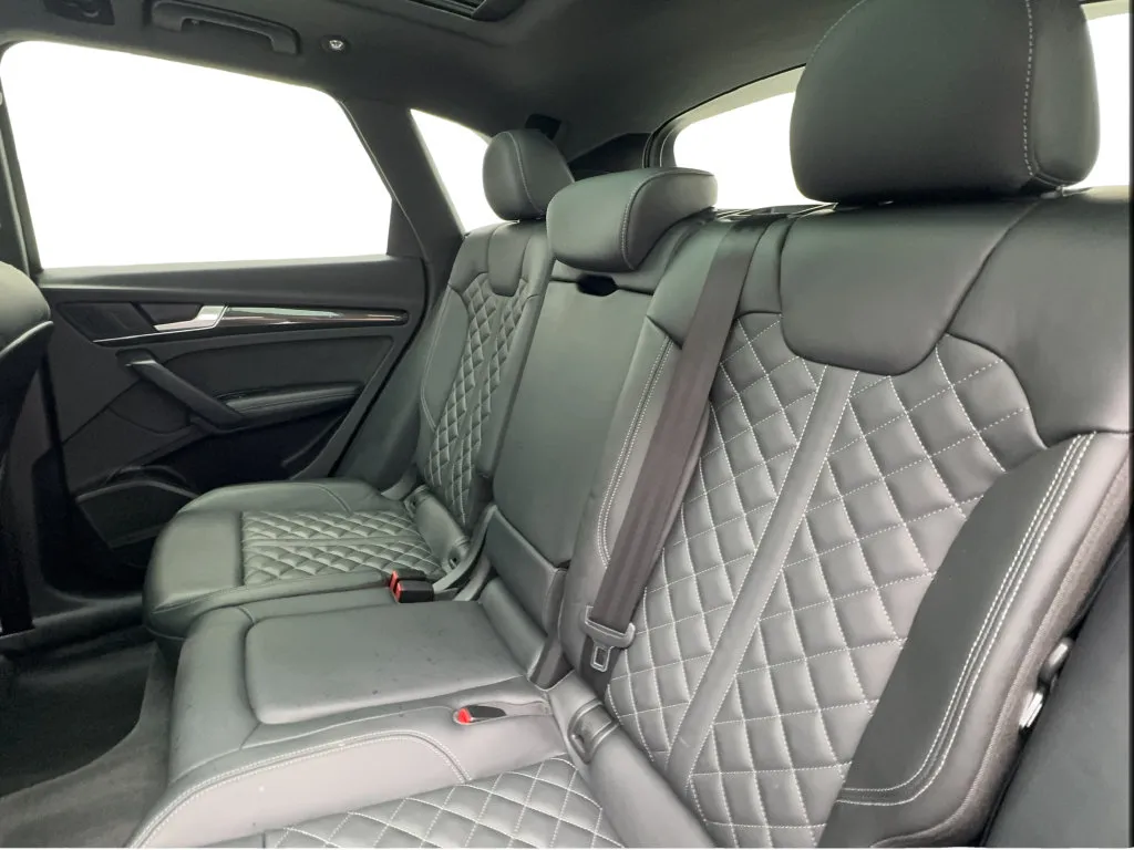 Audi SQ5 photo 27
