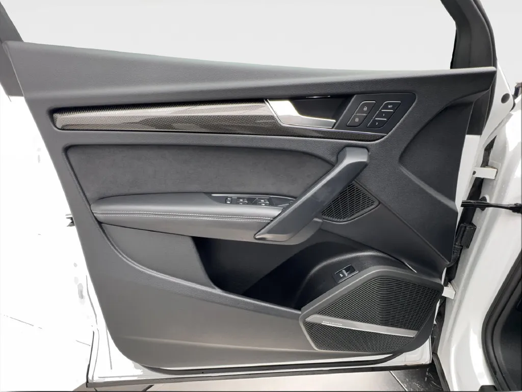Audi SQ5 photo 25
