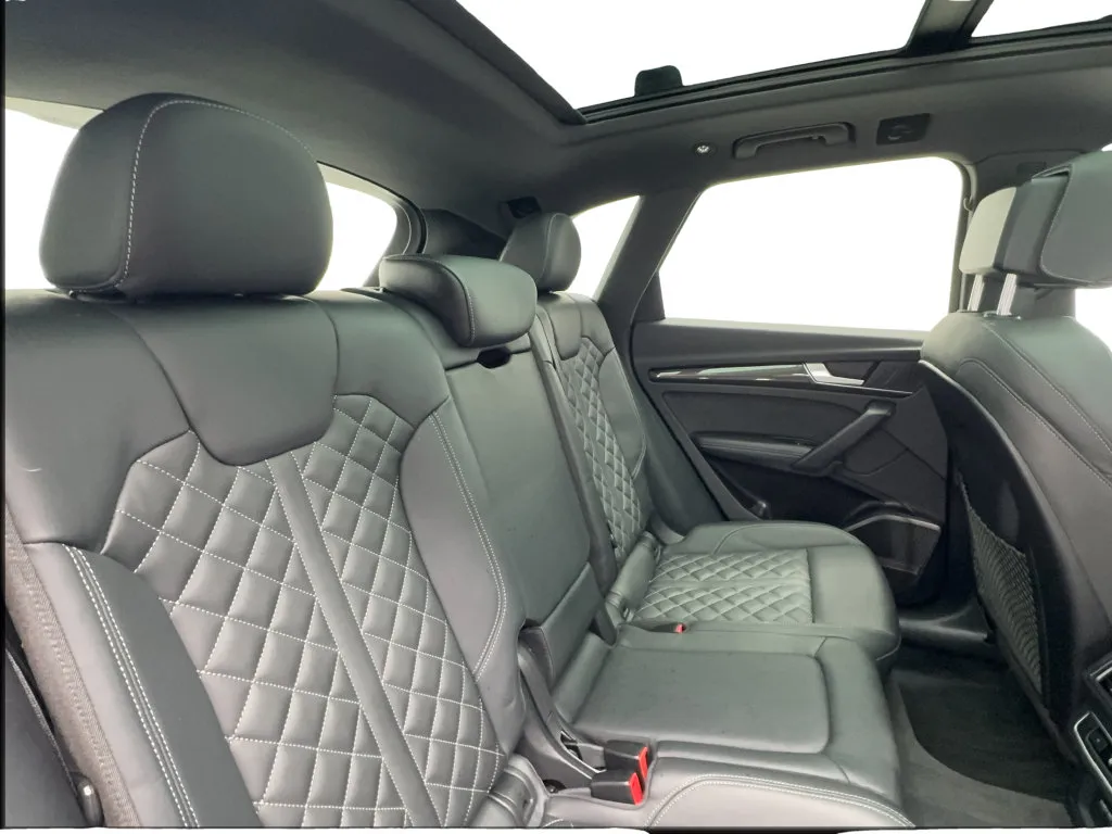 Audi SQ5 photo 29