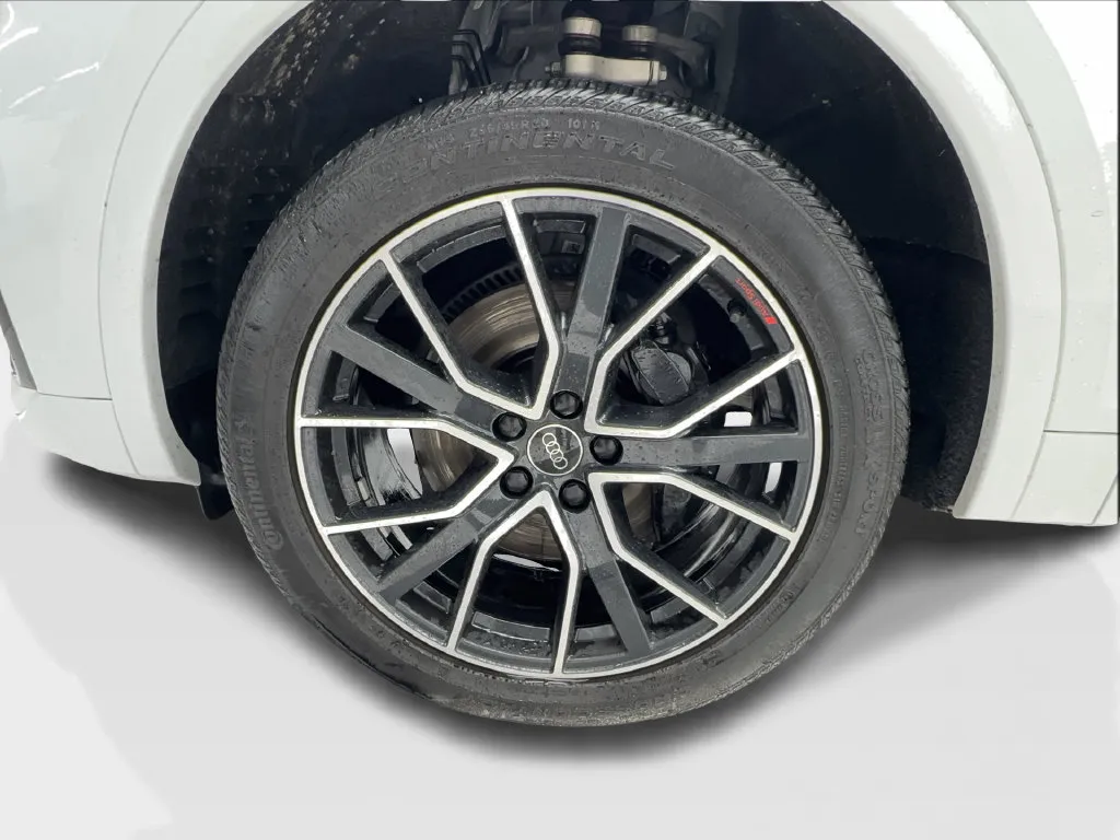 Audi SQ5 photo 14