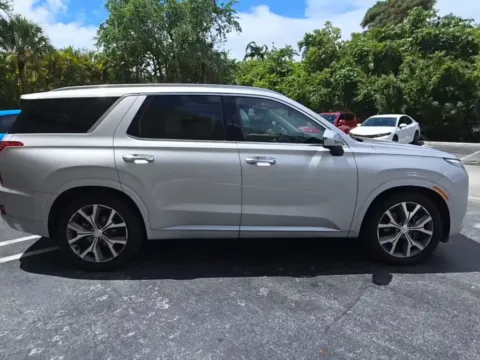 Photos of 2022 Hyundai Palisade Limited for sale in Plano, TX at Autos of Dallas - Plano