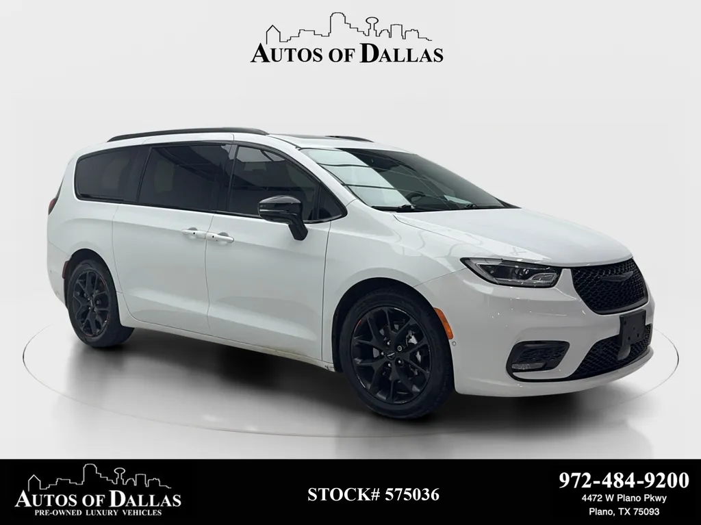 White 2023 Chrysler Pacifica Limited for sale in Plano, TX