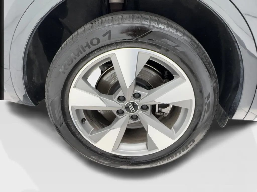 Audi Q5 photo 16