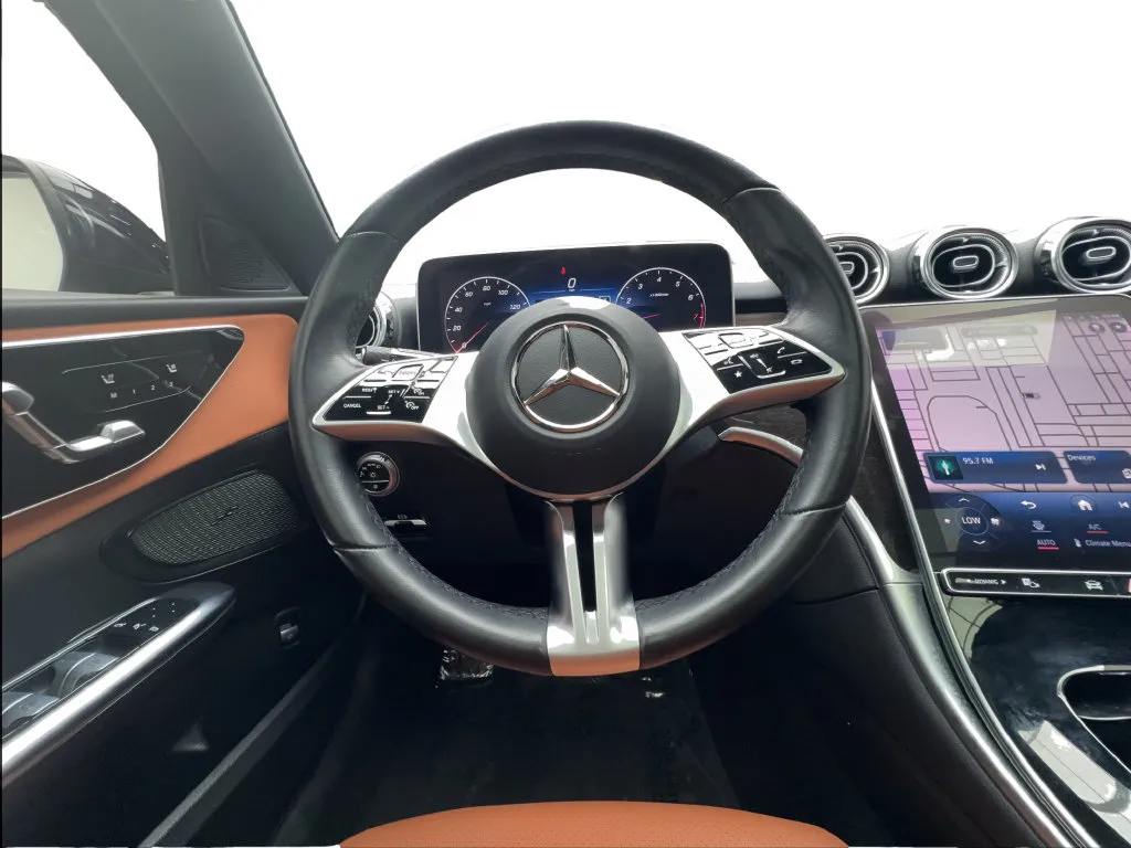 Mercedes-Benz C-Class photo 32
