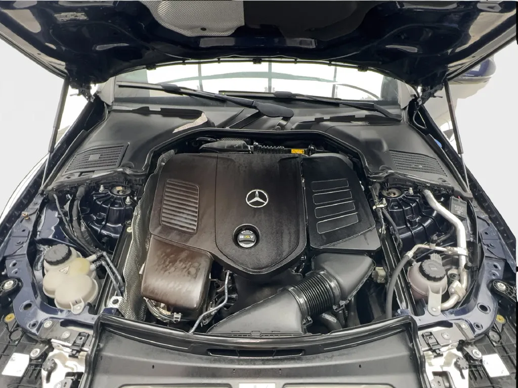Mercedes-Benz C-Class photo 16