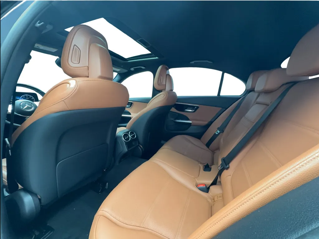 Mercedes-Benz C-Class photo 21