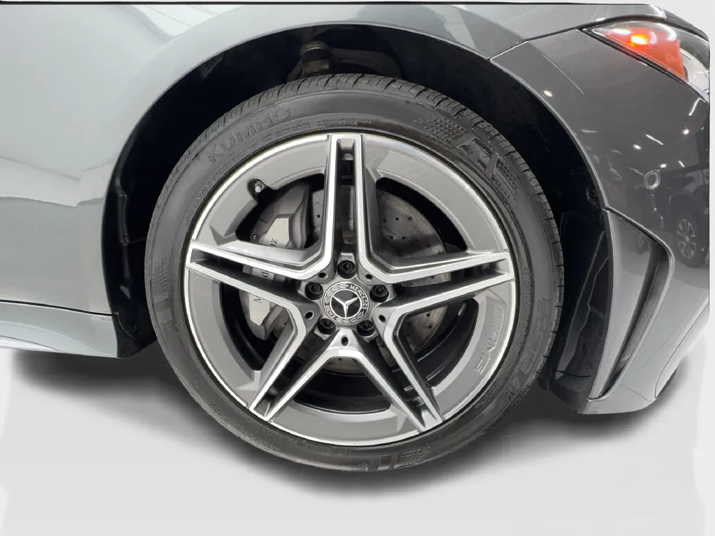 Mercedes-Benz CLS photo 16