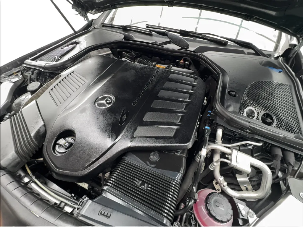 Mercedes-Benz CLS photo 21