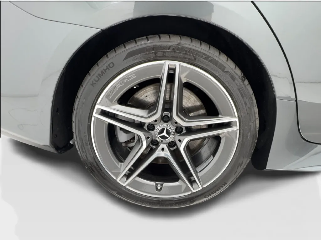 Mercedes-Benz CLS photo 18