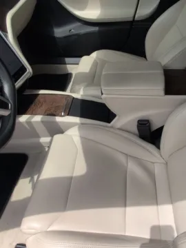 More photos of 2017 Tesla Model S 75 at Autos of Dallas - Plano, TX